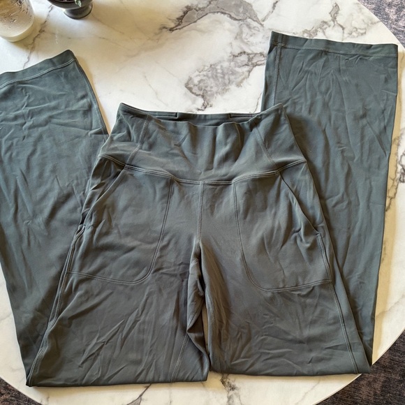 lululemon Align High Rise Wide-Leg Leggings | size 4 - Picture 1 of 3